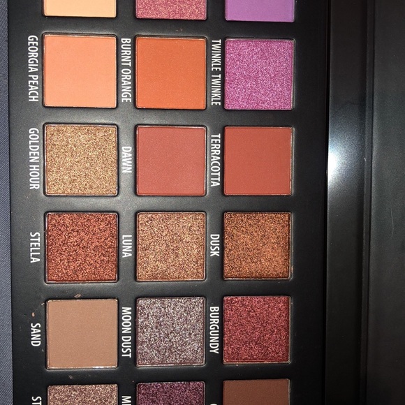 KAB COSMETICS DAY + NIGHT Eyeshadow palette - Picture 4 of 6